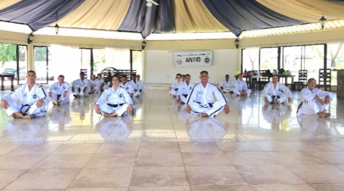 En este momento estás viendo CLASE ESPECIAL Y GRADUACIÓN DE MIEMBROS DE ANTID