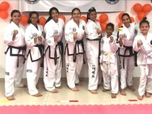 Lee más sobre el artículo El Empoderamiento Femenino a Través del Taekwon-Do: Celebrando el Día de la Mujer